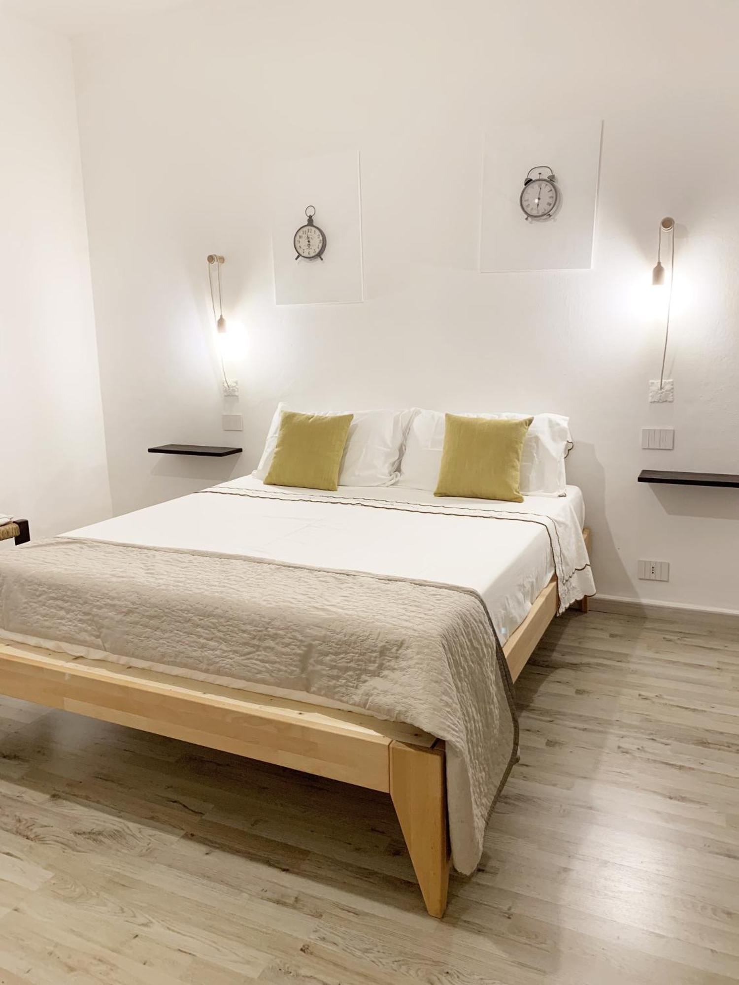 Tap Apartments - In Independent House With Private Garden Alghero Buitenkant foto